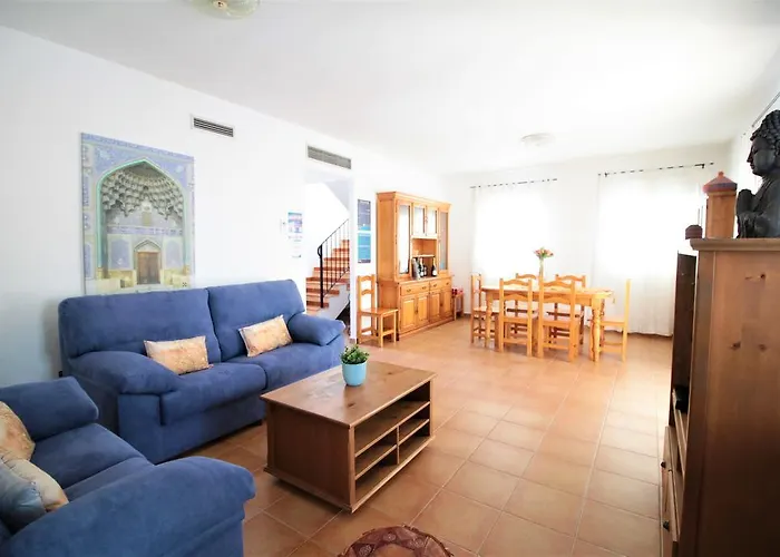 Beş Yatak Odalı Ev